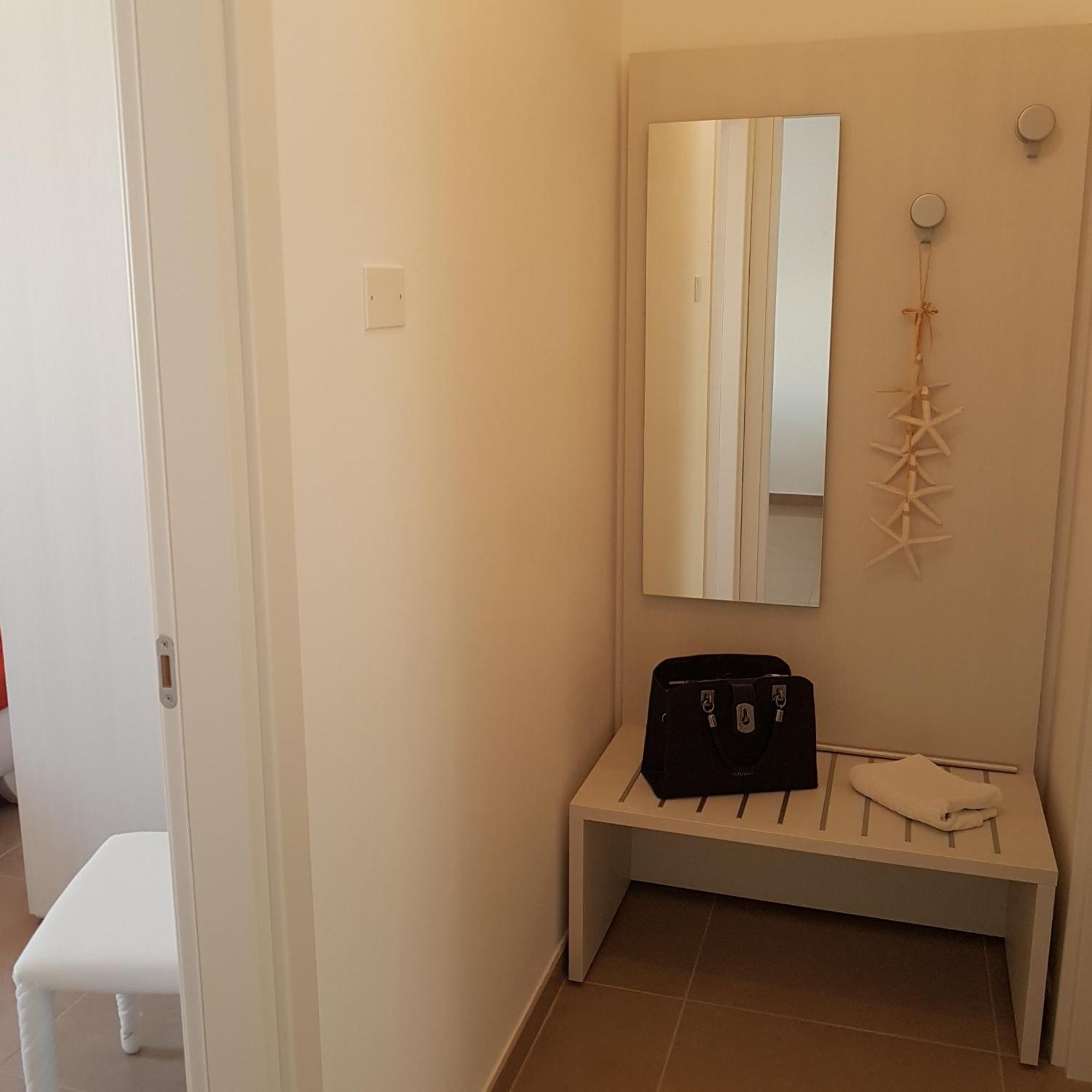 I Mestri Holiday Homes Uggiano La Chiesa Luaran gambar